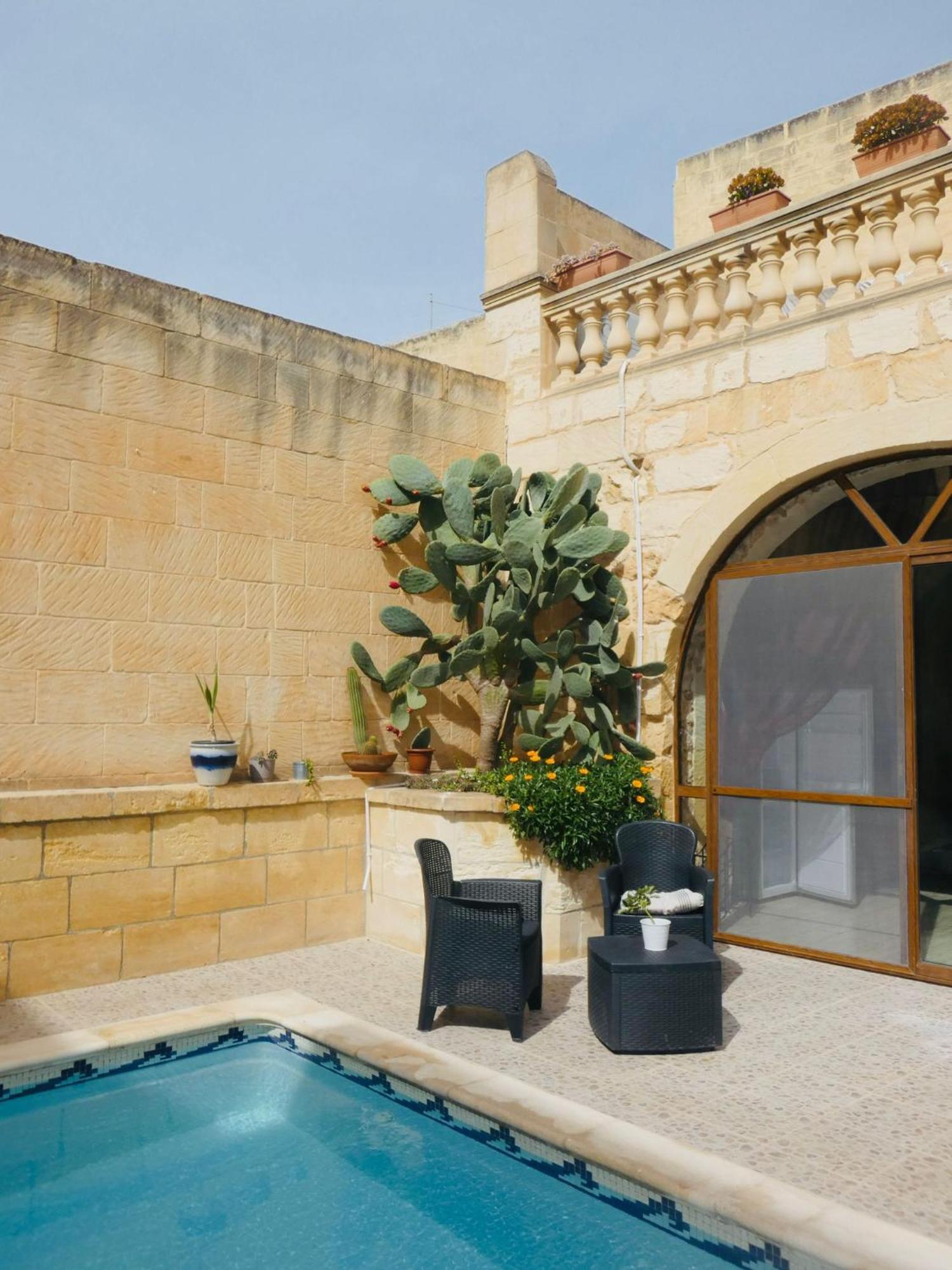 A La Maison B&B Xagħra Exteriér fotografie