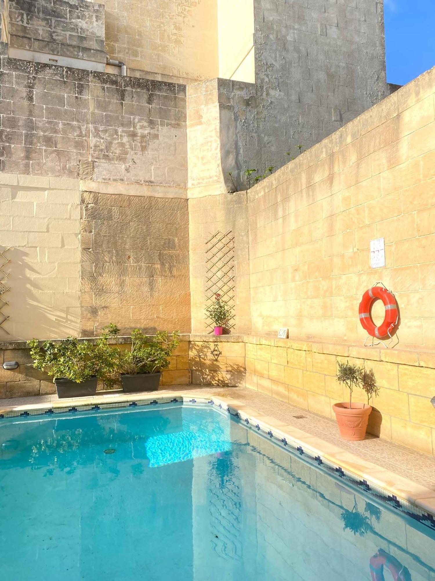 A La Maison B&B Xagħra Exteriér fotografie