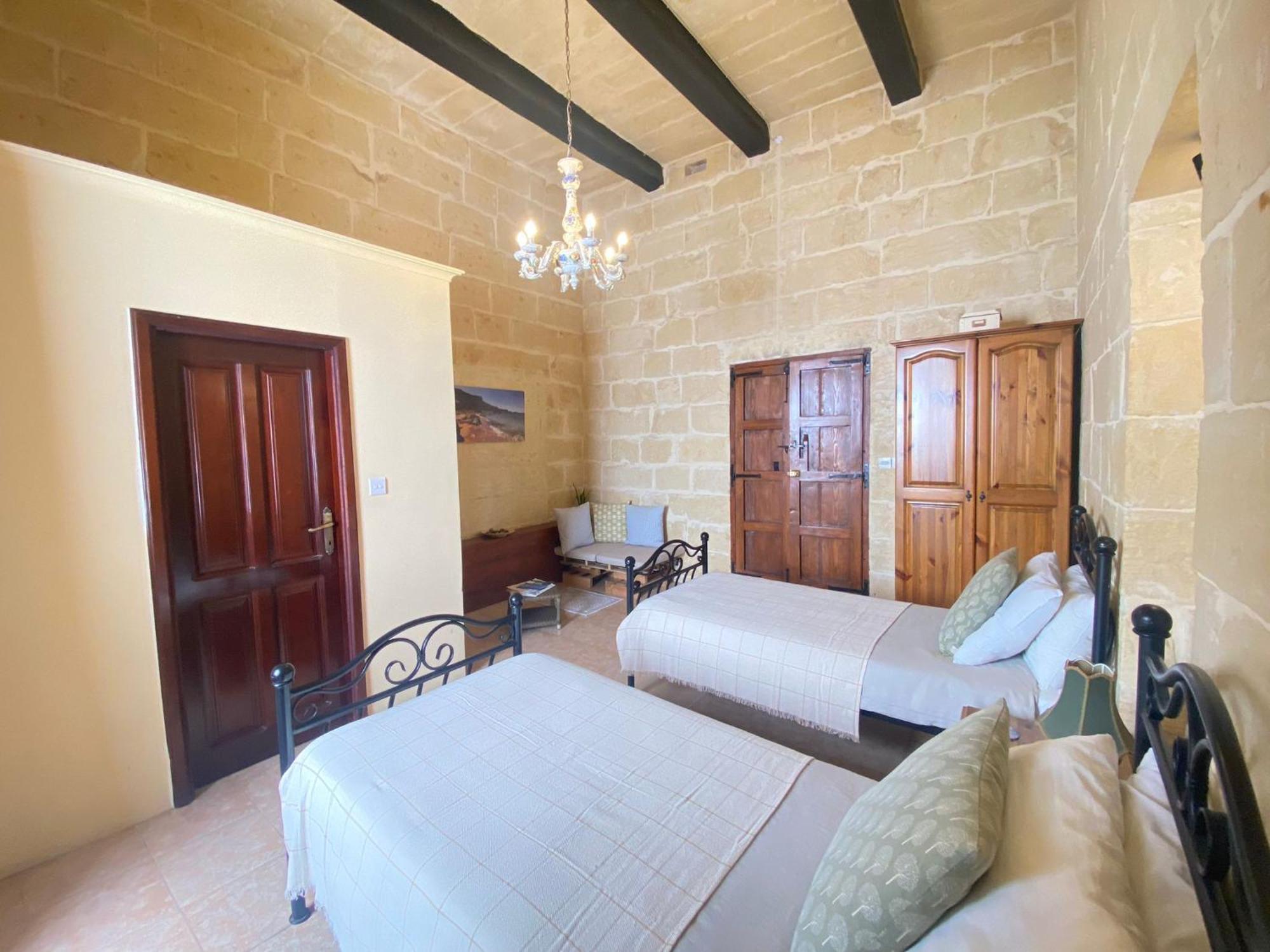 A La Maison B&B Xagħra Exteriér fotografie