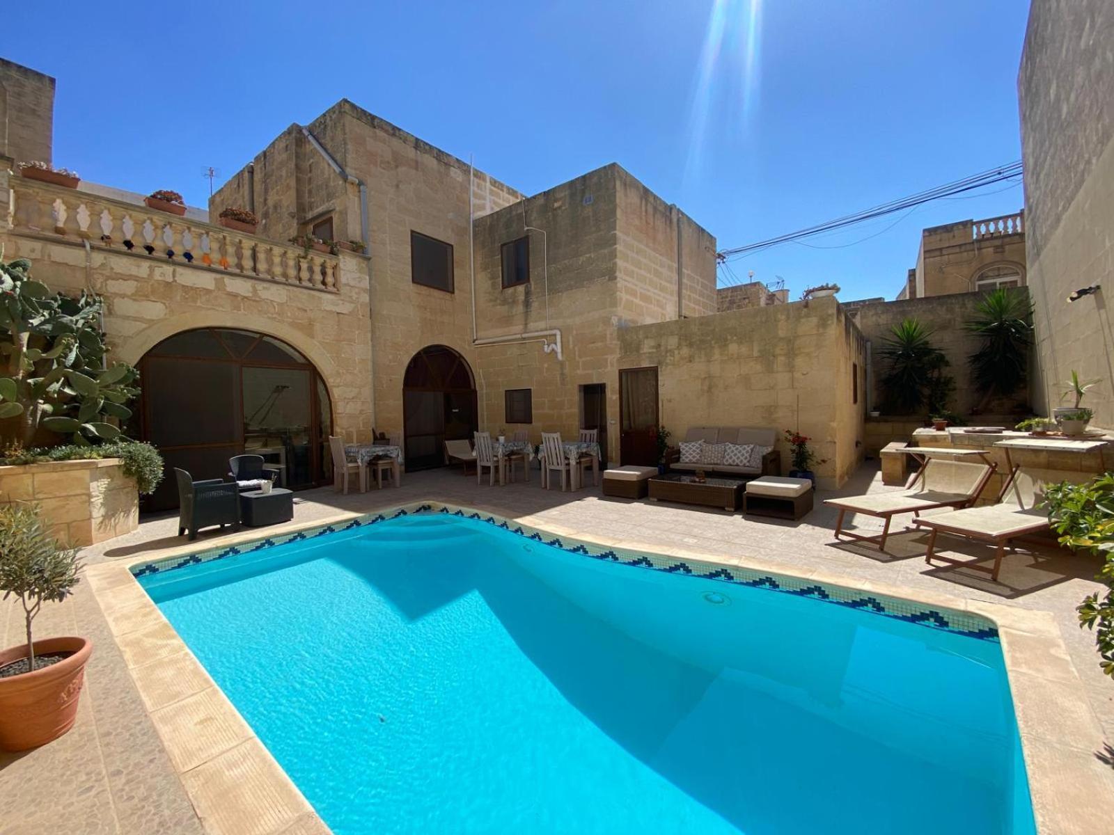 A La Maison B&B Xagħra Exteriér fotografie